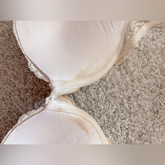 Victoria Secret White Lace Push Up Bra - Picture 5 of 10